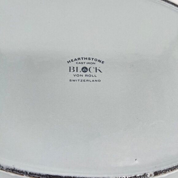 Vintage Block Hearthstone Cast Iron Oval Baking Dish With Mushroom Design - Picture 6 of 6